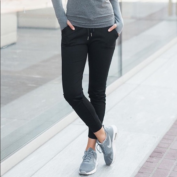 ZYIA Pants & Jumpsuits Zyia Active Black Everywhere Pant Medium